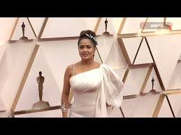 Salma hayek at the vanity fair oscar party 2020 before her hospital dash (ap) salma hayek has revealed she missed the oscars afterparties due to an emergency dash to hospital. Salma Hayek Arrives At 2020 Oscars Youtube