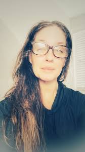 Artist: Lorrie Bennett Title: Rama Chiluka (Rose-ringed parakeet) Size:  4x12”, 1.5” profile Medium: Original, acrylic painting, embellished w/shiny  iridescent gold