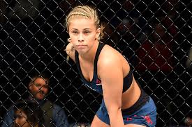 Paige michelle vanzant (née sletten; Ufc Stunner Paige Vanzant Poses For Sports Illustrated Swimsuit Edition