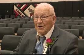 Hordville High School 1942 graduate turns 98