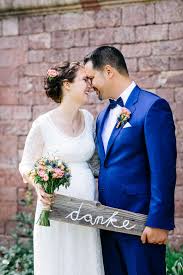 Sommerliche Hochzeit Zu Dritt In Blau Und Peach Hochzeit Schwanger Hochzeit Fotos Hochzeit