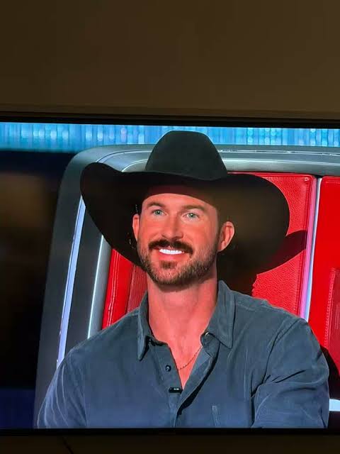 Caroline Alexis reminds Riley Green of home singing "Take Me There" by Rascal Flatts. Watch the 3-night premiere of #TheVoice starting tonight 8/7c on NBC and next day on Peacock | The