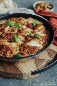 Uberbackene Schweinemedaillons Mit Aubergine Rezept In 2020 Schweinefilet Rezepte Rezepte Schweinemedaillons