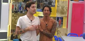 Tommaso zorzi e aurora ramazzotti raccontano tutti i segreti della loro amicizia, con. A Thong Blows Up The Quarrel Between Tommaso Zorzi And Franceska Pepe Big Brother Vip World Today News