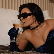 MODEL🔝NATALIA ODINTSOVA (@natbarcelona) • Instagram photos and videos