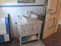 In un bagno ci sono molte problematiche di spazio che spesso devono essere affrontate e risolte. Mobili Bagno Country Arredo Bagno