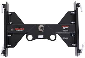 Listed below are some of the important points you must keep in mind before. Demco Hijacker Sl Series Gooseneck Trailer Hitch For 5th Wheel Rails 25 000 Lbs Demco Gooseneck Hitch Dm5992