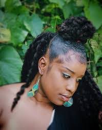 Kristina Rowe's Instagram, Twitter & Facebook