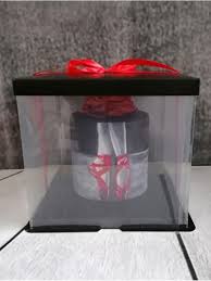 Boite A Gateau Transparente Et Noire Pour Transporter Et Mettre En Valeur Vos Cake Design Boite A Gateau Gateau Boite