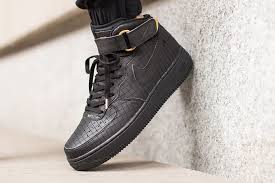 Nike Air Force 1 Mid 07 Lv8 Quilted Black Eu Kicks Sneaker Magazine Nike Nike Air Force Nike Shoes Online