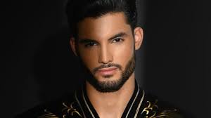 Mister Venezuela deleita las redes luciendo pectorales definidos