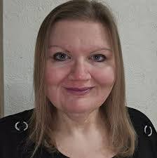 Danielle Scheible's Instagram, Twitter & Facebook