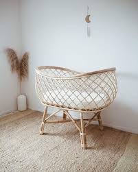 Dekorasyon Panosundaki Pin