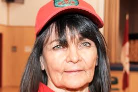 Hay River says goodbye to Linda Carter