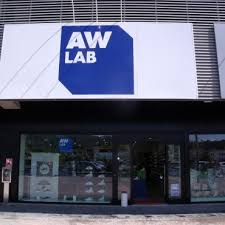 Ai domiciliari il consigliere comunale in carica antonino castorina e un presidente di seggio carmelo giustra. Tecna Spa Projects The Aw Lab Store In Palermo Conca D Oro C C