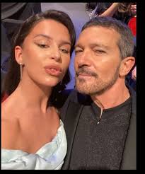 Nathy peluso antes y despues. Enterate Quien Es La Cantante Argentina Que Deslumbro A Antonio Banderas En Los Premios Goya Para Ti