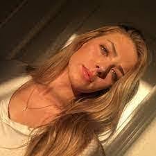 Noelle Bowers's Instagram, Twitter & Facebook