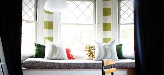 Bay windows add space and natural light, but some columbus if your bay window is in that spare bedroom you don't really use, a home office could be a smart use of the space. Bedroom Bay Window Seat Ideas Zebrablinds Ca Window Treatment Zebra Blinds Canada
