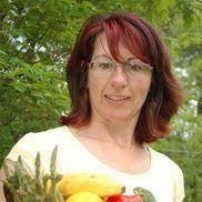 Bonnie Seifert's Instagram, Twitter & Facebook