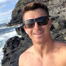 Does a Sea-Doo GTI beep when turned on?