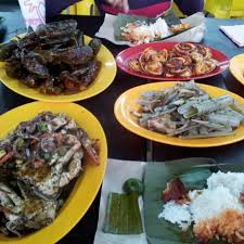 Ikan bakar muara sungai duyung. Foto Di Medan Ikan Bakar Sungai Duyung Melaka Melaka