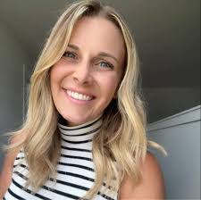 Kristen Baker's Instagram, Twitter & Facebook