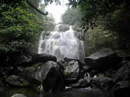 3 Air Terjun Ini Merupakan Antara Hiddengem Terbaik Di Sarawak Singapore Tanju Garug Waterfall Hulu Padawan Air Terjun Air
