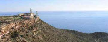 La torre, pese a su historia y a haber sido uno de los escenarios del rodaje de juego de tronos, se encuentra en un lamentable estado de conservación. Mesa Roldan Cabo De Gata Entre Montanas