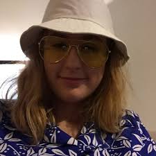 Danielle Arlotta (@DanielleArlott2)