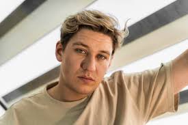 So verbringen Schweizer Promis die Ostertage 2022