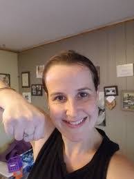 Nicole Desjardins's Instagram, Twitter & Facebook