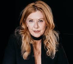 Karen Slash's Instagram, Twitter & Facebook