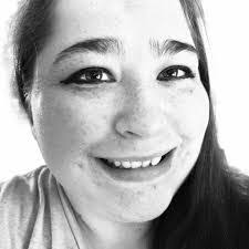 Tamra Bray's Instagram, Twitter & Facebook