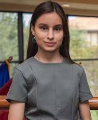 Damaris Cuevas's Instagram, Twitter & Facebook