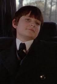 Jonathan Scott-Taylor como Damien Thorn en Damien Omen II