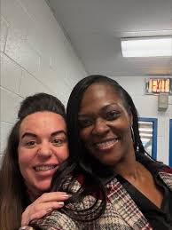 New site, same big 469X energy! 🎉 Superintendent (IA) Dr. Keisha McCoy and  Principal Janine Tubiolo celebrated the opening of our @283X location,  where every student is welcomed with open arms and