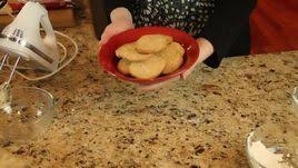 A spin on a traditional favorite, this recipe combines corn and rye flours along with butter and deep brown sugar to make a deliciously toasty, exceptionally comforting shortbread. Sugar Free Recipe For Caramel Corn Ehow Sugar Free Italian Cookies Diabetic Desserts