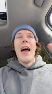 somebody help us out #canadians #americans #usa #podcast