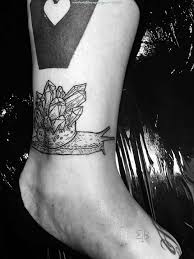 Bite Off More Than You Can Chew Drawing I Have Always Admired The Ability To Bite Off More Than One Can Chew And Then Chew It William Demille Macrophotograp Woodcut Tattoo Tattoos Geometric Tattoo