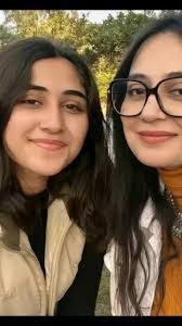 Zoha Zahid's Instagram, Twitter & Facebook