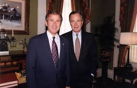 Bush (nascut el 6 de juliol de 1946) és des de l'any 2001 el 43é president dels estats units. George H W Bush Academy Of Achievement