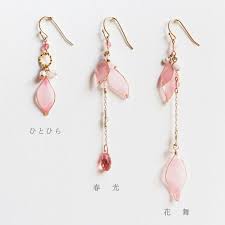 春季限量 櫻桃耳環花舞 一個耳朵出售 耳環 color life creema 手作 設計購物網站 cute jewelry beaded jewelry jewelry accessories