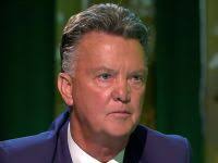 Congratulations on signing the best coach in the world is what he told the ajax director upon signing his first contract. Louis Van Gaal Tvblik
