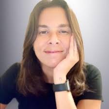 Isabela Ramos (@isabelar)