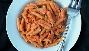 A questo punto aggiungere il pomodoro. Ricetta Penne Rigate Con Tonno E Carciofi Le Ricette Di Buonissimo