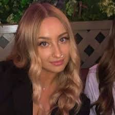 Donna Fogarty's Instagram, Twitter & Facebook