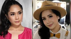 Who is nagita slavina dating in 2021 and who has nagita dated? Tampil Bak Diva Di Acara Rossa Nagita Slavina Ternyata Pakai Kostum Yang Tak Biasa Seperti Abg Tribunstyle Com