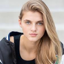 Skylar Dunn (@TheSkylarDunn)