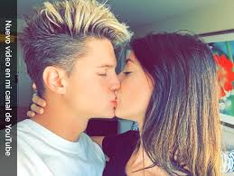 Nuevo video ! Les presento a mi novia https://t.co/sy6krwlGK2