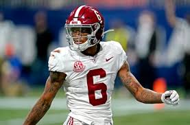 Jaylen waddle takes the punt 77 yards to the house for an @alabamaftbl touchdown! 2021 Nfl Draft Devonta Smith Deserves Heisman Favorite Status